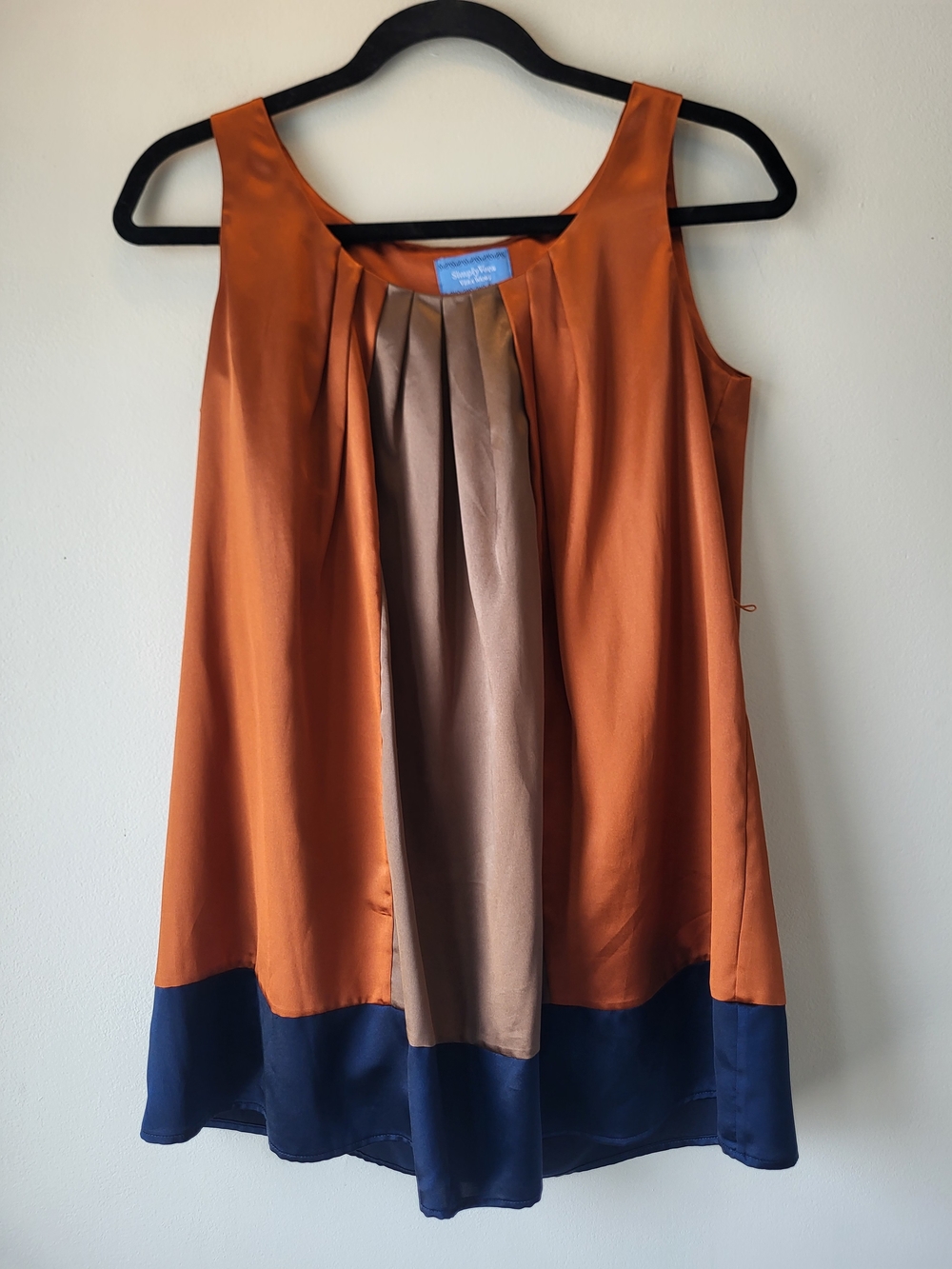 Simply Vera Vera Wang Satiny Orange, Navy & Champagne Colorblock Tank